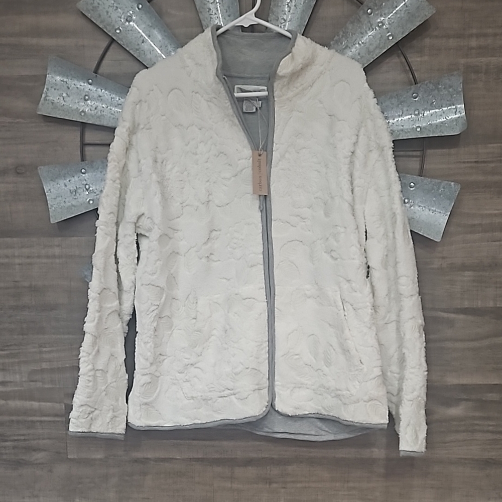 White Teddy Jacket with Fluffy Texture and Open Front Design